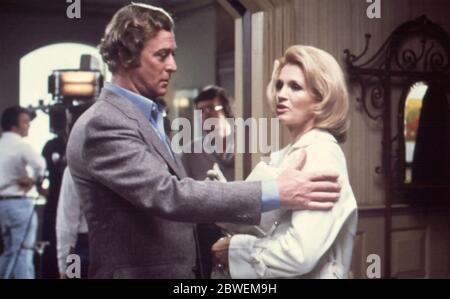 DRESSED TO KILL 1980 Filmways Pictures film with Angie Dickinson and Michael Caine Stock Photo