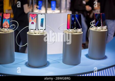 Moscow, Russia - October 04, 2019: showcase with new smartphones vivo model y17. close up Stock Photo