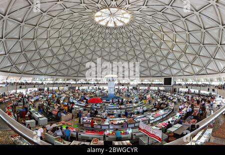 Chorsu Bazaar and the interior of its dome, in Tashkent, Uzbekistan Stock Photo