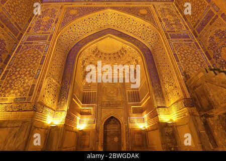 Interior of Tilya Kori Mosque and Madrassa located in Registan Square, in Samarkand, Uzbekistan Stock Photo