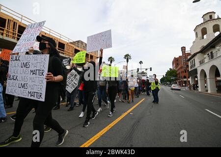 CALIFORNIA, USA. JUNE 01 2020: Demonstrators protest the death of George Floyd, Monday, June 1, 2020, in Riverside, Calif. Floyd, a black man who died in Minneapolis police custody on May 25. (Photo by IOS/Espa-Images) Credit: European Sports Photo Agency/Alamy Live News Stock Photo
