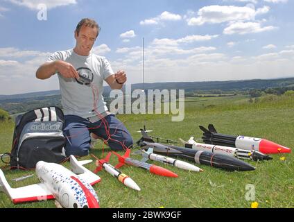 Robson Green, making,preparing and launching his rockets.  Photographs by Alan Peebles Stock Photo