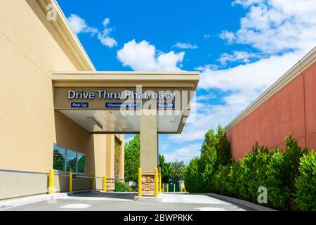 CVS Pharmacy drive thru in Georgia, USA Stock Photo - Alamy