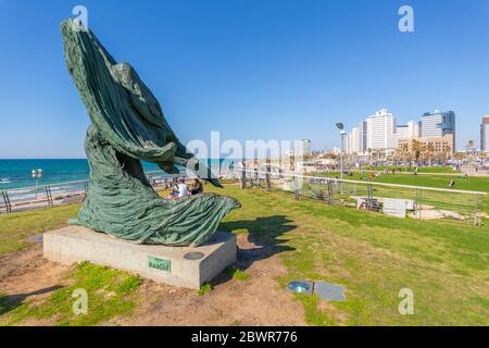 View of sculpture and promenade on Hayarkon Street, Tel Aviv, Israel, Middle East Stock Photo