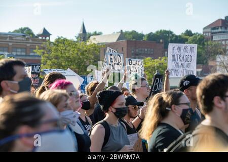 Burlington, Iowa, USA. 2nd June, 2020. Several hundred protesters held a peaceful march for police brutality victim George Floyd in Burlington, Iowa, USA. Local activists, politicians; pastors, and the police chief spoke at the rally. Credit: Keith Turrill/Alamy Live News Stock Photo