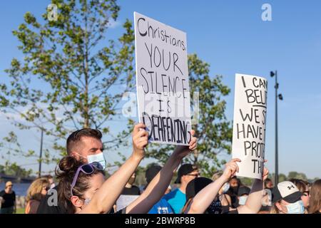 Burlington, Iowa, USA. 2nd June, 2020. Several hundred protesters held a peaceful march for police brutality victim George Floyd in Burlington, Iowa, USA. Local activists, politicians; pastors, and the police chief spoke at the rally. Credit: Keith Turrill/Alamy Live News Stock Photo