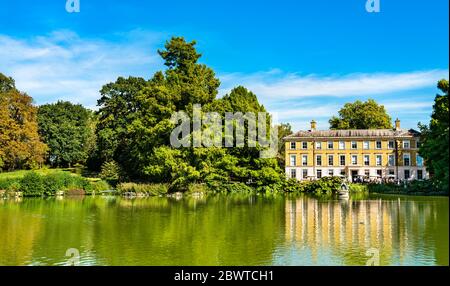 Palm House Pond at Kew Gardens in London Stock Photo