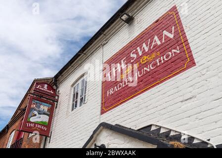 The Swan grade 2 listed pub at Fradley Junction in Staffordshire Stock Photo