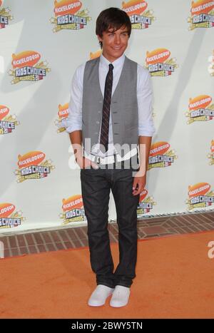 Zac Efron Nickelodeon's 20th Annual Kid's Choice Awards UCLA Paley ...