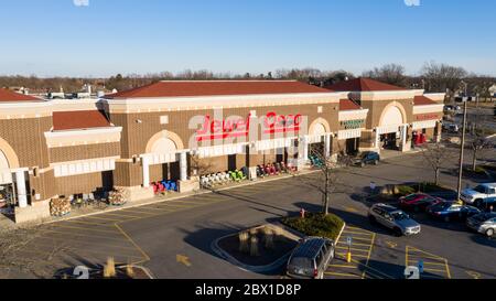 Jewel-Osco is a grocery store, owned by Albertsons, and is a Midwestern 