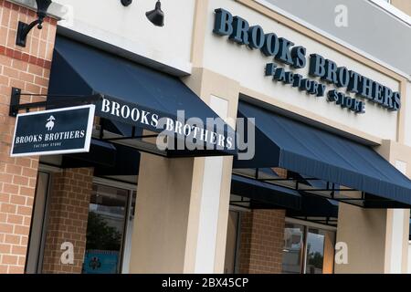 brooks brothers queenstown