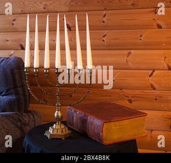 Flag of Israel, mobile phone and text SHABBAT SHALOM on wooden background  Stock Photo - Alamy