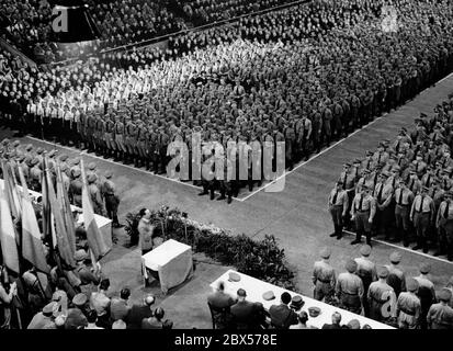 Overview of the Sportpalast during Joseph Goebbels' speech on the swearing in of political leaders on the occasion of Adolf Hitler's birthday. Stock Photo