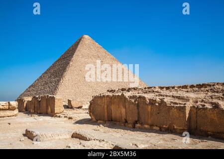 The Great Pyramid of Giza also known as the Pyramid of Khufu or the Pyramid of Cheops, Giza pyramid complex, Egypt Stock Photo