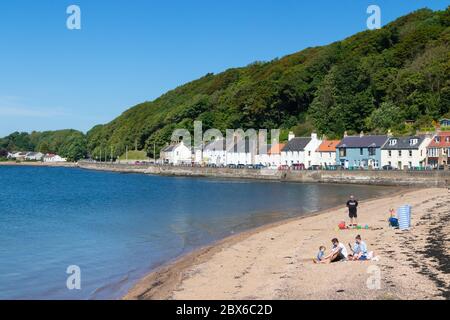 A summer day in The seaside village of Limekilns on the Firth of Forth, Fife, Scotland. Stock Photo