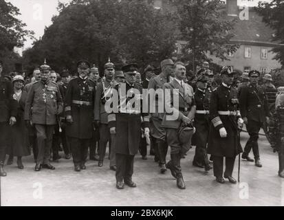 State funeral - Admiral von Trotha - Hitler - Admiral Raeder Heinrich Hoffmann Photographs 1933 Adolf Hitler's official photographer, and a Nazi politician and publisher, who was a member of Hitler's intimate circle. Stock Photo