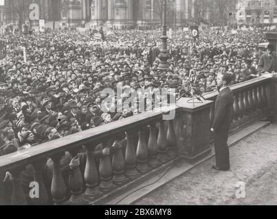 GOEBBELS 1930's Joseph Goebbels at a political rally giving the Nazi ...