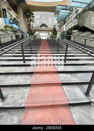 Hollywood, California, USA. 5th June, 2020. Hollywood and Highland Mall, empty due to Corona Virus and shut down due to protesting and riots last week. Credit: Amy Katz/ZUMA Wire/Alamy Live News Stock Photo