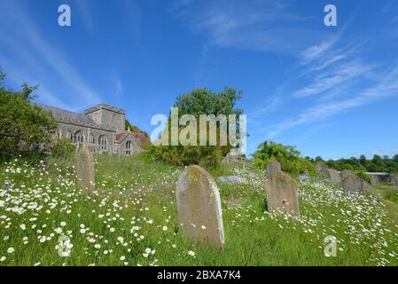 Boughton Monchelsea village, Kent, UK. St Peter's Church graveyard Stock Photo