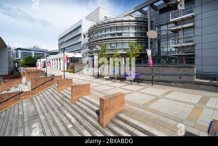 Exterior view of campus during covid-19 lockdown of Glasgow Caledonian University, Glasgow, Scotland, UK Stock Photo