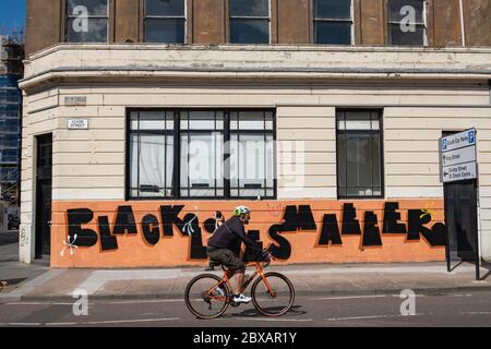 Glasgow, Scotland, UK. 6th June, 2020. Graffiti writing on the wall of a building on Clyde Street saying Black Lives Matter. Credit: Skully/Alamy Live News Stock Photo