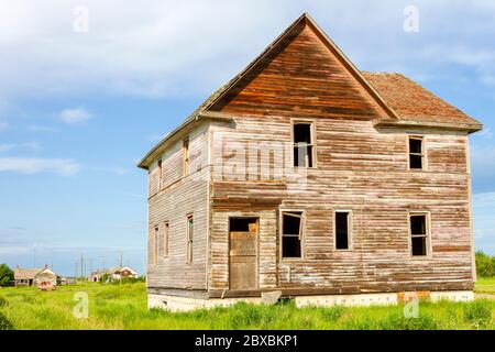 Abandoned house in the hamlet of Robsart, Saskatchewan, Canada Stock ...