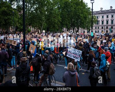 London, UK. 6th June, 2020. Protestors gather during the Black Lives Matter Protest in Parliament Square in London.  In memory of George Floyd who was killed on the 25th May while in police custody in the US city of Minneapolis. Credit: Yousef Al Nasser/Alamy Live News. Stock Photo