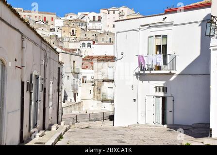 Typical architecture in the town of Monte Sant'Angelo in the Puglia region, Italy Stock Photo