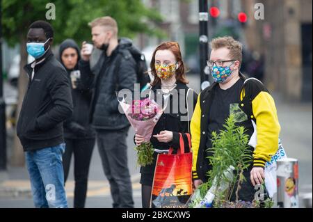 MANCHESTER, UK. June 6th A large scale Black Lives Matter protest in Manchester's Piccadilly Gardens. The mass demonstration went ahead, despite concerns over social distancing and a reportedly rising r-number in the North West. Saturday 6th June 2020 (Credit: Pat Scaasi | MI News) Credit: MI News & Sport /Alamy Live News Stock Photo
