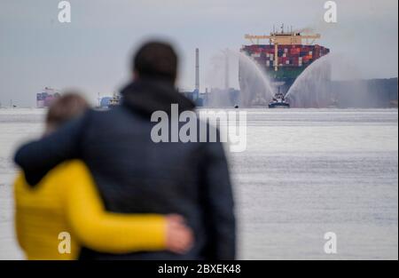 Hamburg, Germany. 07th June, 2020. The world's largest container ship 'HMM Algeciras' is entering the port of Hamburg on its maiden voyage. Credit: Axel Heimken/dpa/Alamy Live News Stock Photo