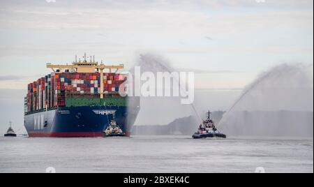 Hamburg, Germany. 07th June, 2020. The world's largest container ship 'HMM Algeciras' is entering the port of Hamburg on its maiden voyage. Credit: Axel Heimken/dpa/Alamy Live News Stock Photo