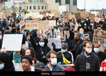 Protesters during the Black Lives Matter protest rally on Vauxhall Bridge, London, in memory of George Floyd who was killed on May 25 while in police custody in the US city of Minneapolis. Stock Photo