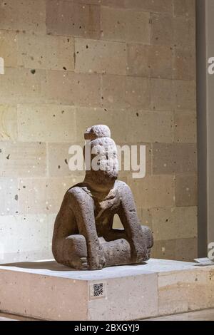 Olmec stone sculptures on display at the Museum of Anthropology in the historic center of Xalapa, Veracruz, Mexico. The Olmec civilization was the earliest known major Mesoamerican civilizations dating roughly from 1500 BCE to about 400 BCE. Stock Photo