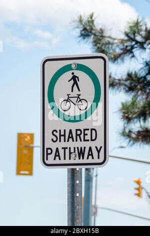 Shared pathway sign for pedestrians and cyclists, UK Stock Photo - Alamy
