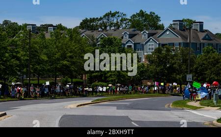 Odenton, Maryland, United State of America. 6th June, 2020. Hundreds ...