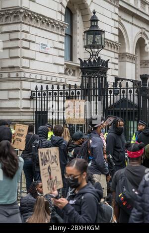 Black Lives Matter protest street art on boarded up buildings after the ...
