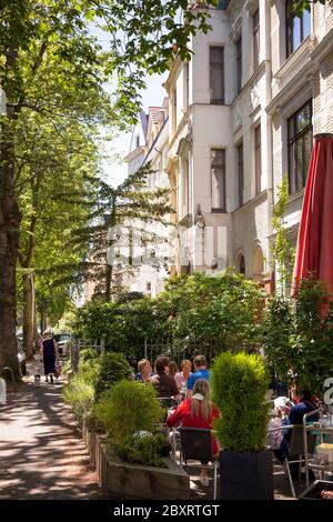 Wilhelminian style houses on Schumann street in the district Suedstadt, Bonn, North Rhine-Westphalia, Germany.  Gruenderzeithaeuser in der Schumannstr Stock Photo