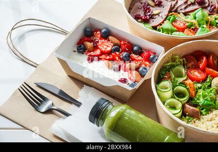Healthy meal slimming diet plan background, food delivery service concept. Stock Photo