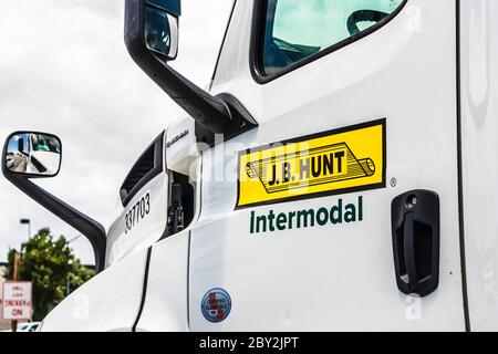 June 6, 2020 Gilroy / CA / USA - J.B. Hunt sign displayed on a truck; J.B. Hunt Transport Services, Inc.  is an American transportation and logistics Stock Photo