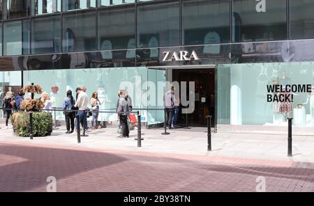 Dublin. 9th June, 2020. People wait in line to enter a reopened store in Dublin, Ireland, June 8, 2020. More businesses and public amenities in Ireland reopened on Monday as the country entered the first day of what the government called Phase 2 in reopening society and business. Credit: Xinhua/Alamy Live News Stock Photo