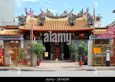 chinese buddhist temple (leong san see) in singapore Stock Photo