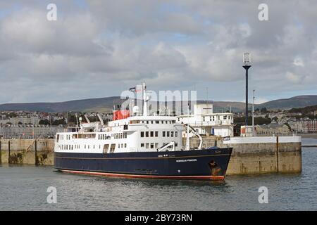 HEBRIDEAN PRINCESS departing from the Victoria Pier in Douglas, Isle of Man Stock Photo