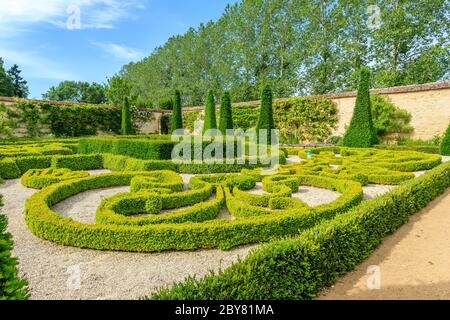 France, Cher, Berry, Route Jacques Coeur, Ainay le Vieil, Chateau d'Ainay le Vieil, castlel gardens, the Chartreuses, Parterre de broderies // France,