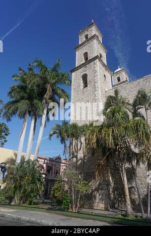 Merida, Yucatan, Mexico: Iglesia del Jesús o de la Tercera Orden - Church of Jesus or the Third Order, built in 1618. Stock Photo