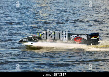 Bolide on water on line on Neva at Formula 1 Power Stock Photo