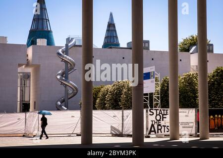 view from the Art Museum Bonn to the Art and Exhibition Hall of the Federal Republic of Germany, Bonn, North Rhine-Westphalia, Germany.  Blick vom Kun