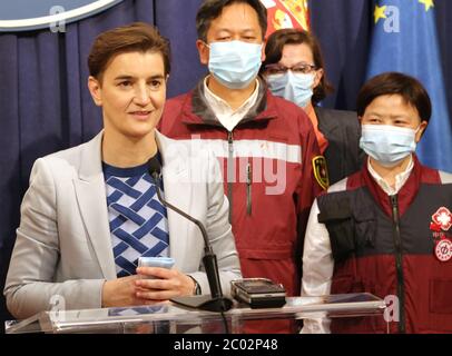 Belgrade, Serbia. 10th June, 2020. Serbian Prime Minister Ana Brnabic (1st L) speaks at a press conference in Belgrade, Serbia, June 10, 2020. After spending almost three months in Serbia helping fight the COVID-19 epidemic there, the Chinese medical expert team departed from Belgrade airport early Thursday with good wishes from Prime Minister Ana Brnabic. A sendoff for the six-strong team was held on Wednesday evening when they met with Brnabic, who later personally escorted them to the airport. Credit: Shi Zhongyu/Xinhua/Alamy Live News Stock Photo