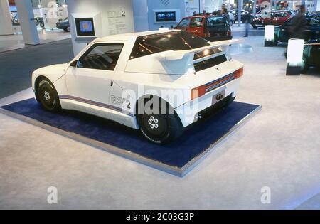 Lancia ECV2 Experimental Composite body car at the 1988 Turin