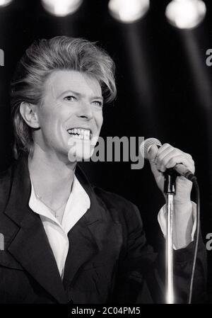 David Bowie at the Player's'Theatre ,London March 1987 Stock Photo