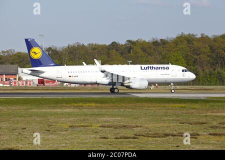 Frankfurt Airport - Launch of an A320-200 from Lufthansa Stock Photo